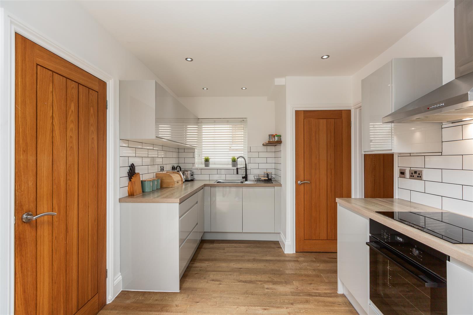 Peniel Road, Treboeth, Swansea, SA5 9DW